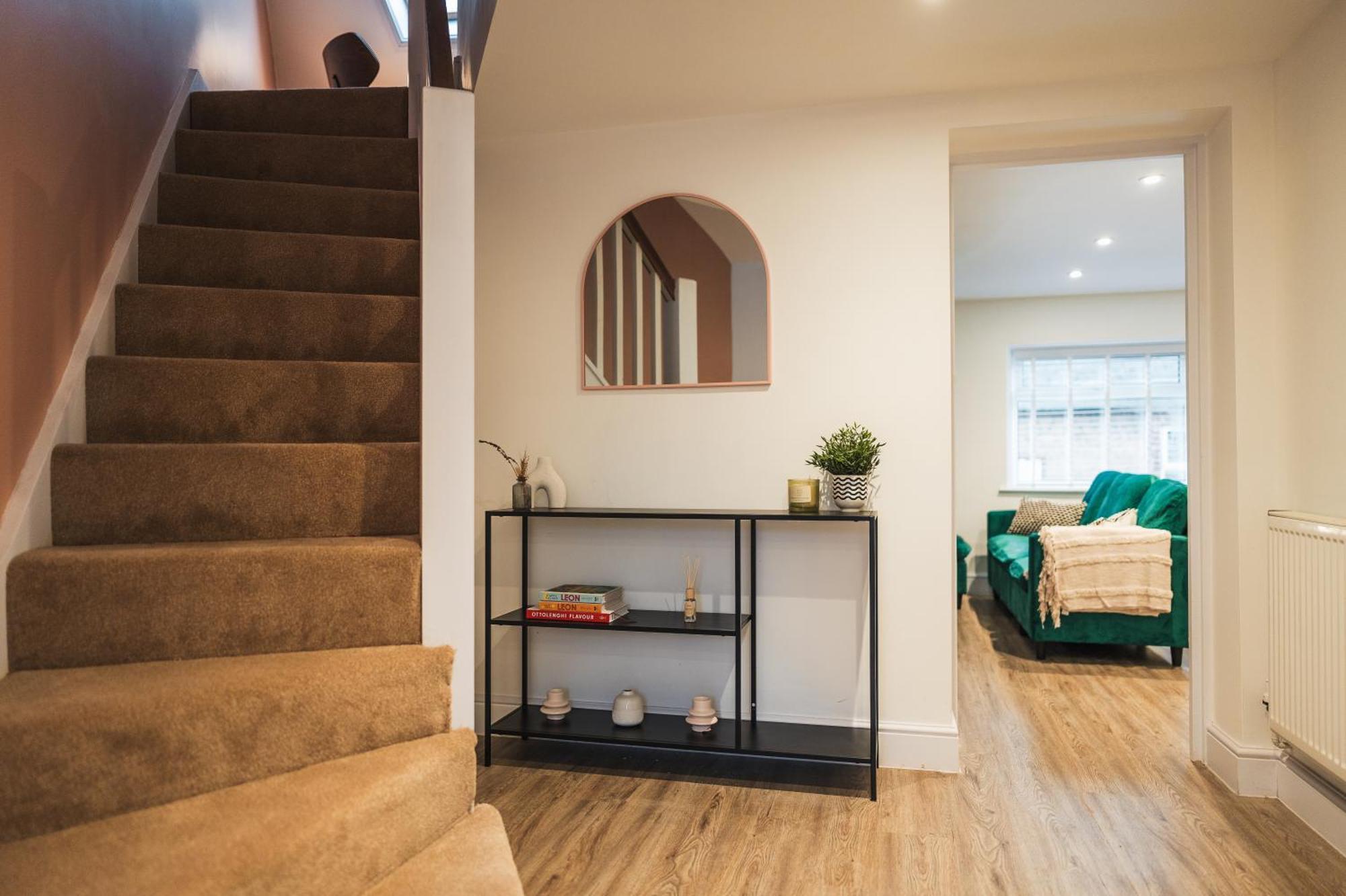 Feature Stone, Stunning Apartment, 2 X King Beds And Single, Sleeps 5 Castle Cary Exterior foto